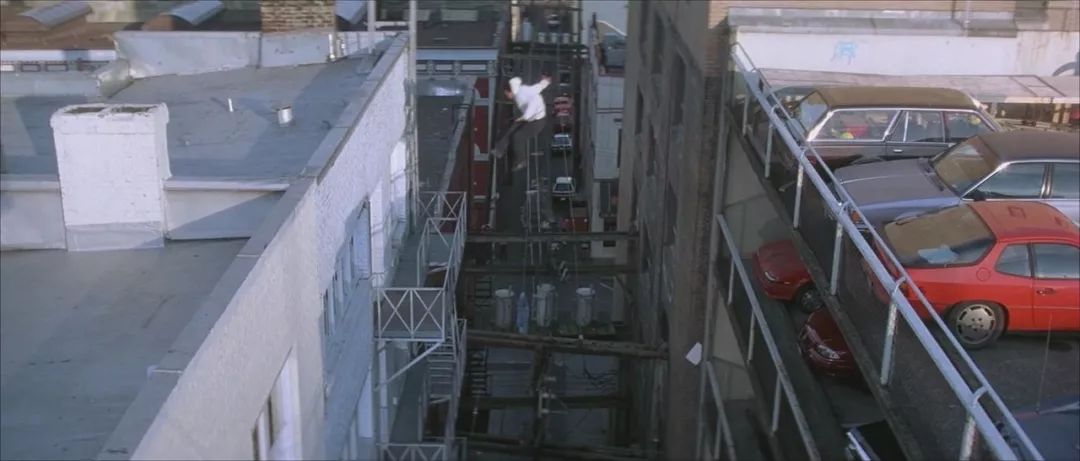 �ڵ�30���̨������˥¼��һ�������͵ĸ��