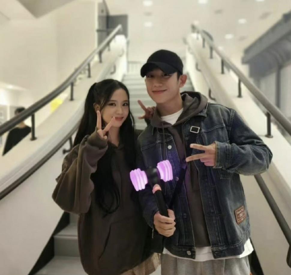 Jisooͣ ǰѡף