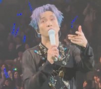 薛之谦演唱会上再回应盗摄 号召粉丝不要给热度