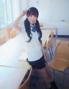 老师让我脱她奶罩吃他奶:让我好好享受你