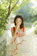 狠狠地戳她的g点:放荡三个女邻居
