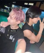 EXO成员现身张艺兴演唱会 朴灿烈晒与张艺兴合照