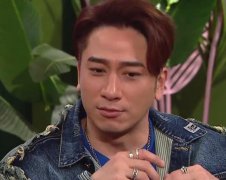 吴卓羲拒绝回应与菊梓乔分手传闻：没什么好讲