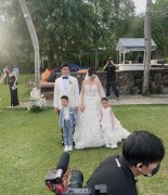 明道儿子担任陈乔恩Alan婚礼花童 为新人送祝福