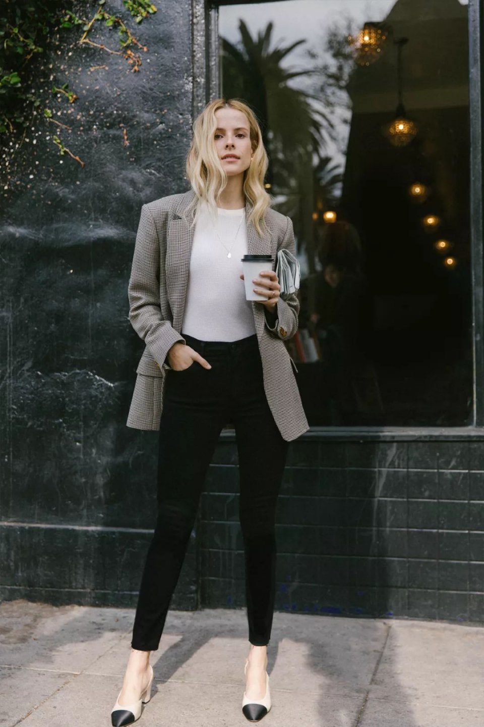 连香奈儿都啧啧称奇的平价牛仔裤,不仅显瘦10斤还腿长2米!