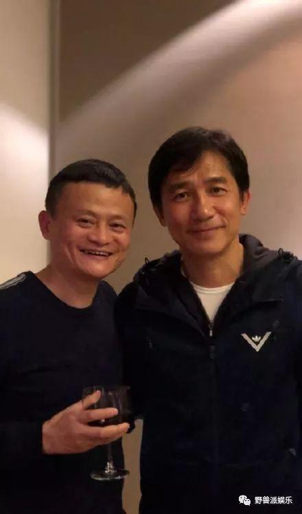 最有钱和最有颜的两个男人同框了!你选谁?