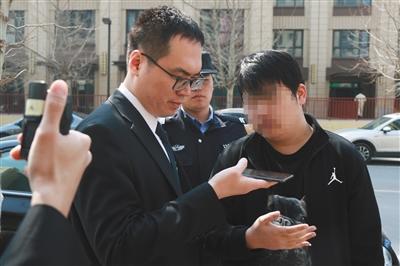 男子邀学生众筹百万开咖啡厅 经营不善破产成老赖