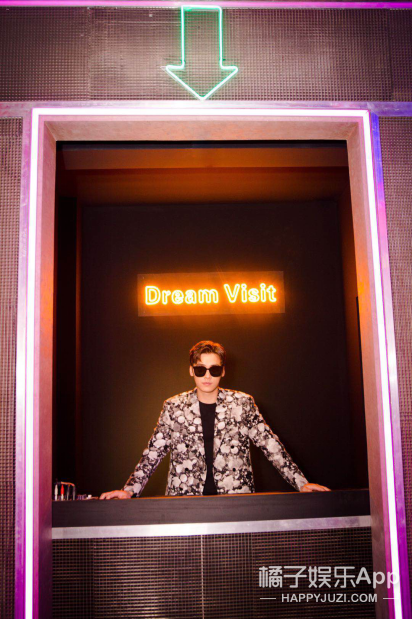 GM X ���׷�DREAM VISIT�����ռ俪Ļ