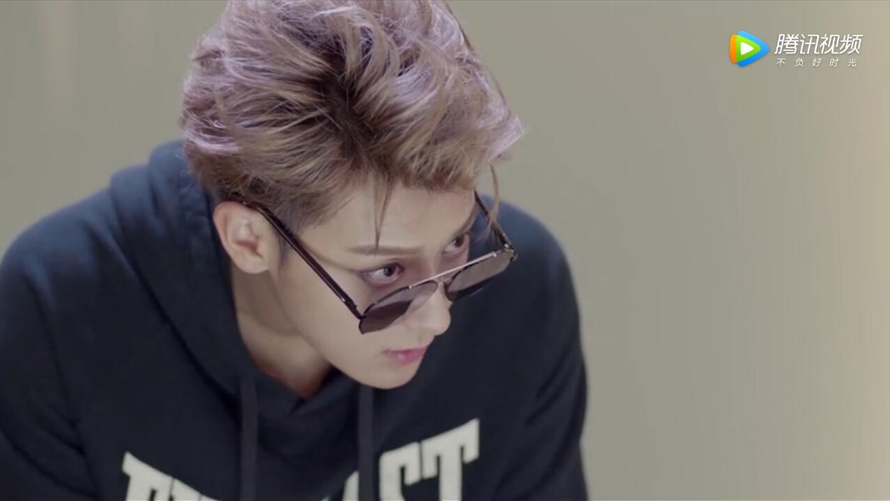 ����躾�Ȼ����һ������������ߵĹ�����