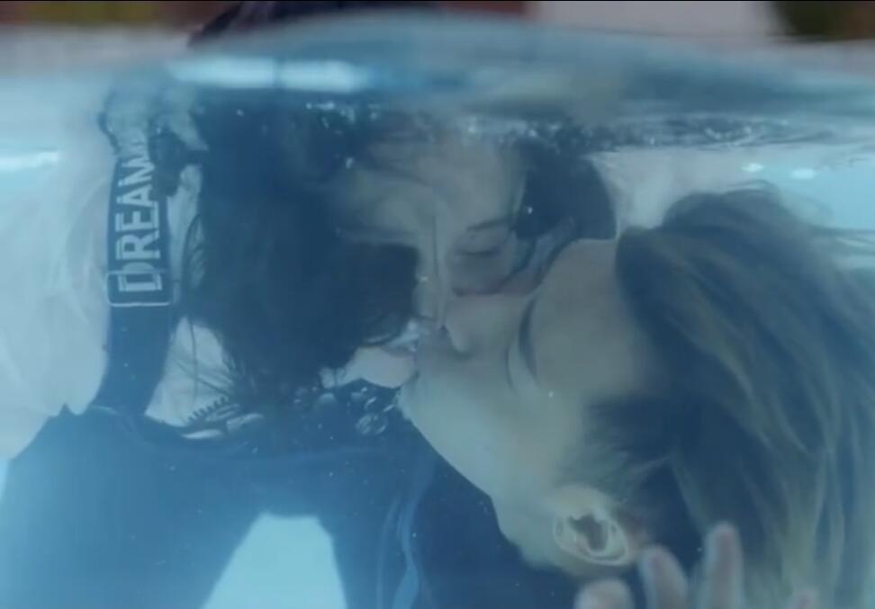 ����躾�Ȼ����һ������������ߵĹ�����