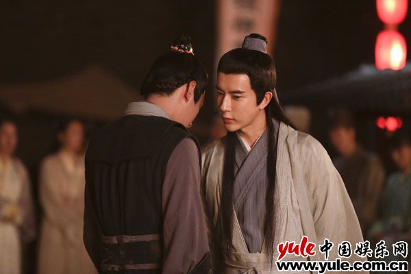 许仙与人说话 于朦胧《新白娘子传奇》持续热播 许仙“复活”重回“单身”