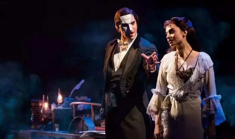 ���־��Ȼ�ٳ�������һ��ɧ��������