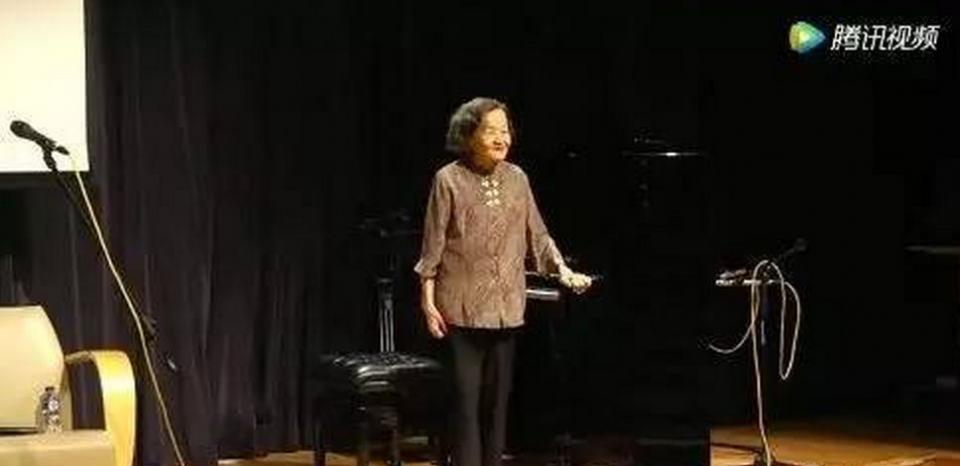 巫漪丽:时代有自己的底色,英雄永远能挥洒自己的本色