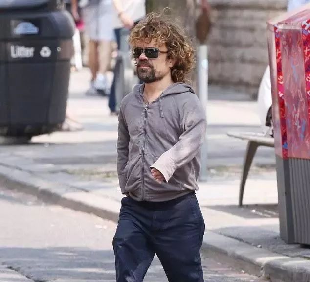 ���꡶Ȩ������Ϸ����Ϊ�ι����Ƕ�������������ˣ�