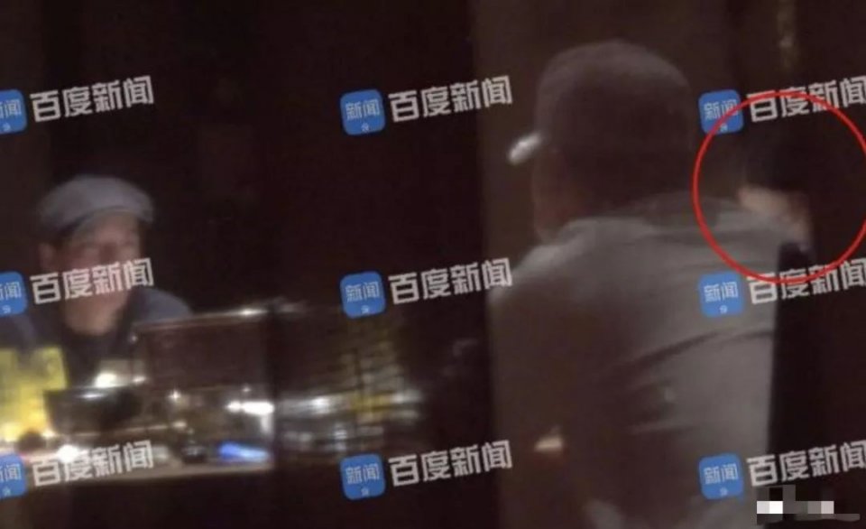 �������ͽ�˫���������������˷��ϡ�