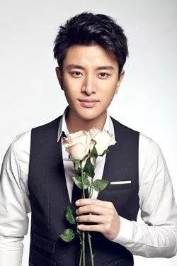 �������ͽ�˫���������������˷��ϡ�