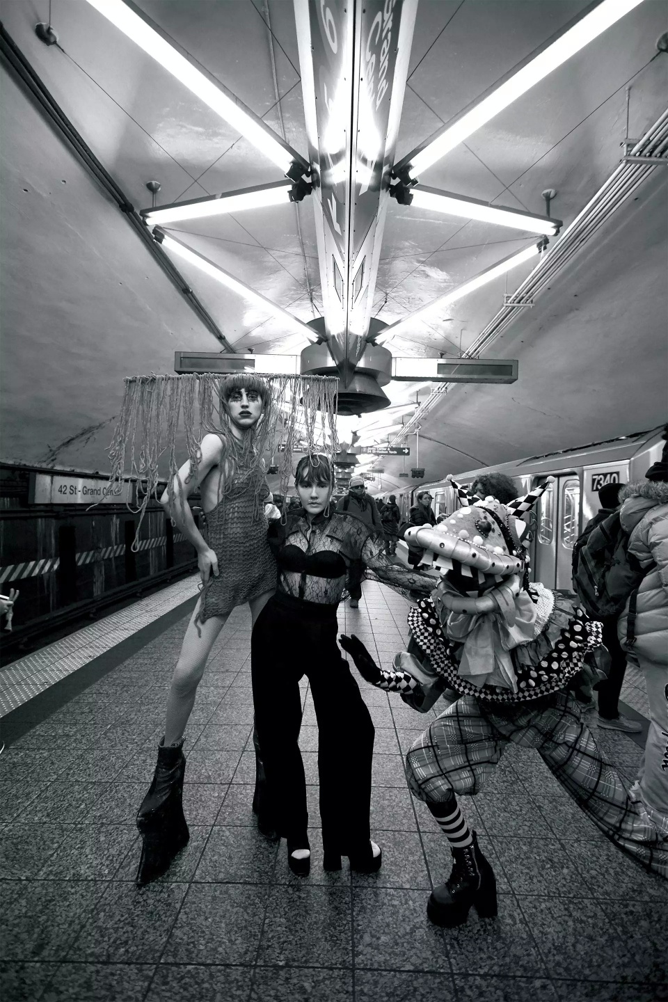 ʱ�����ѣ�СS����������ɫ�������¿㣬���ܰ��˶�Ц