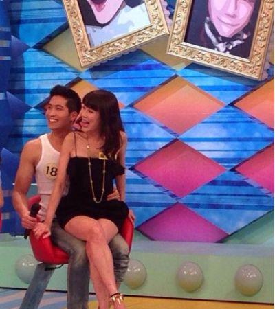 这位爆料一姐究竟私藏了多少个嫩男!