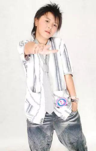 芒果台的亲儿媳,站队撕X,还暴露了李小璐的秘密