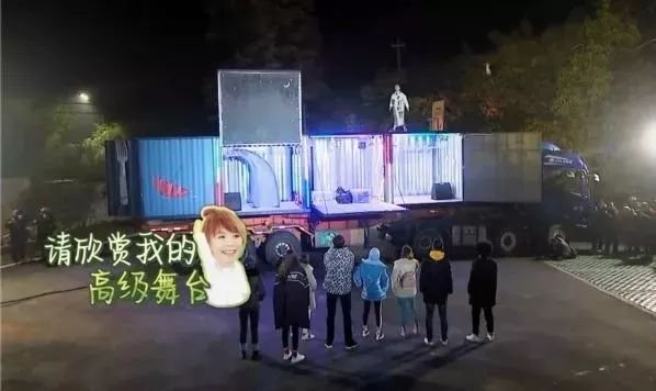 芒果台的亲儿媳,站队撕X,还暴露了李小璐的秘密