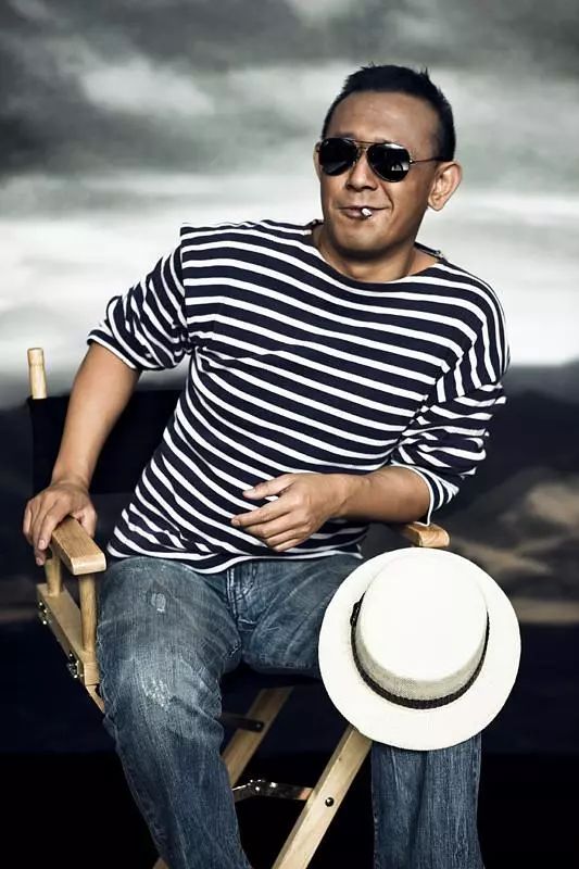 ��Щ�꣬���ڽ��ĵġ��顱�롰ɫ��