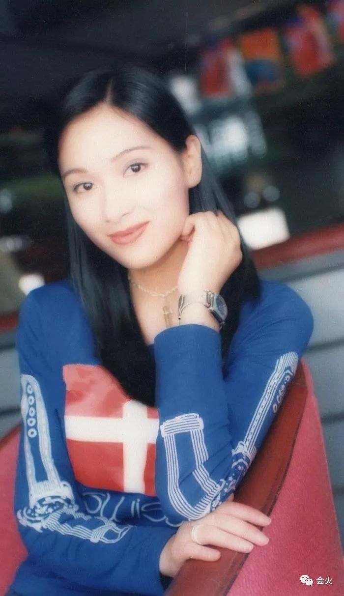 从最美玉女到最强小三,她是纯还是蠢?