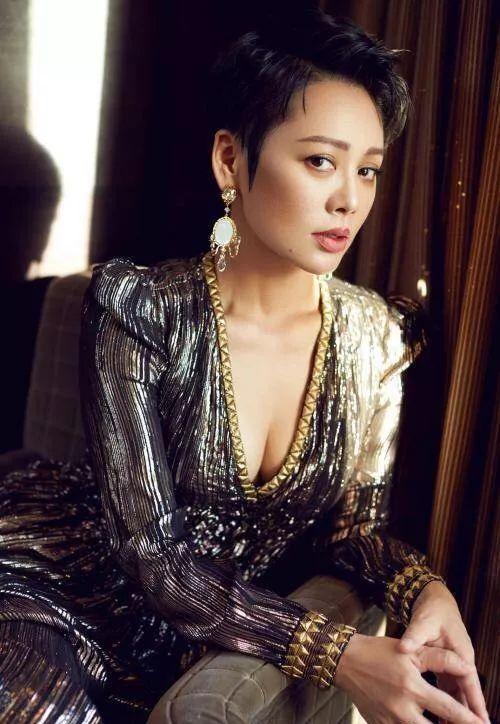 ������˺ں��ӣ�ŭ�����ѣ������˴�������Ȧ