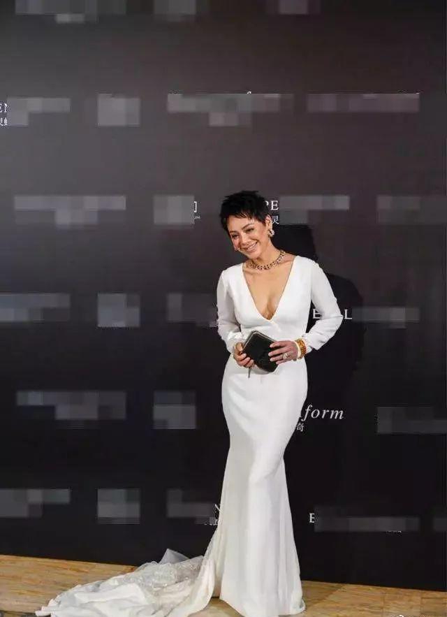 ������˺ں��ӣ�ŭ�����ѣ������˴�������Ȧ