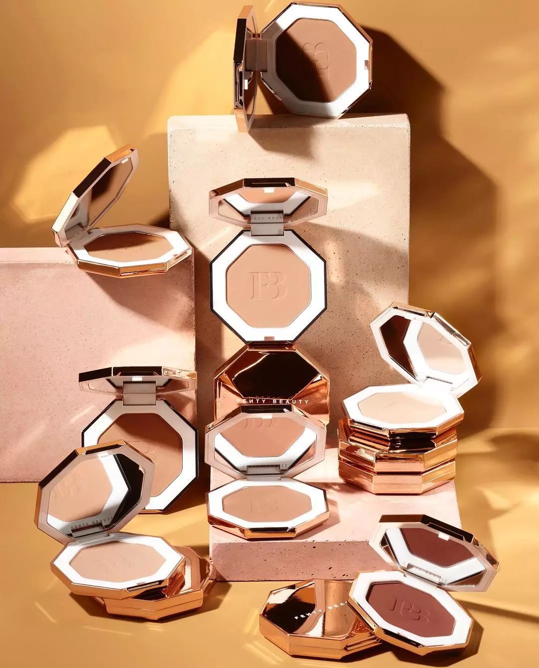 退役女星组团当网红,到底有多赚钱?