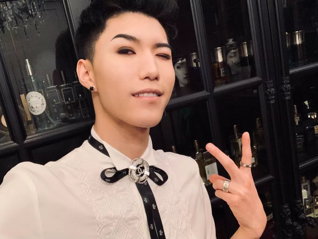 退役女星组团当网红,到底有多赚钱?