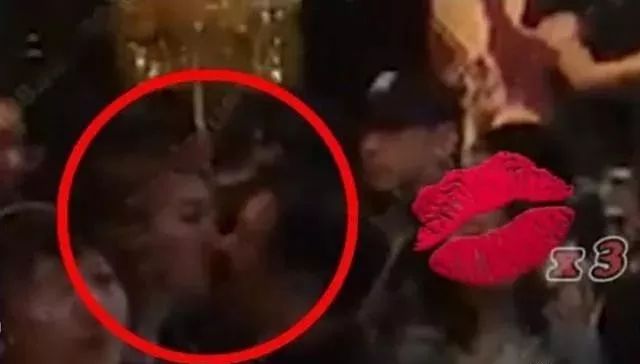 宣布和身价30亿的老公离婚,原来是找好下家了?