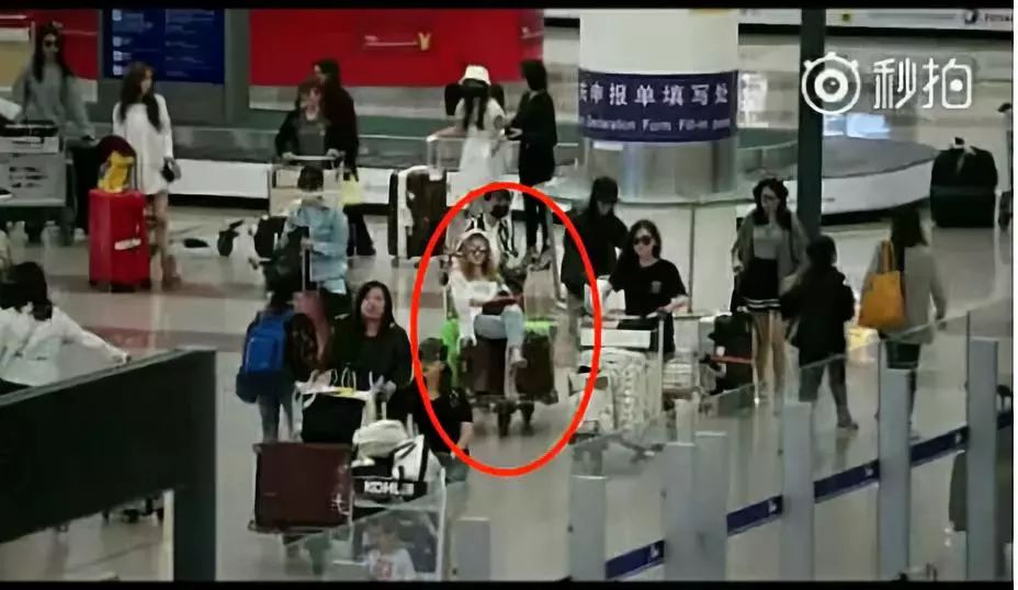 假脸、假唱、假敬业…姐,你到底还有啥是真的?