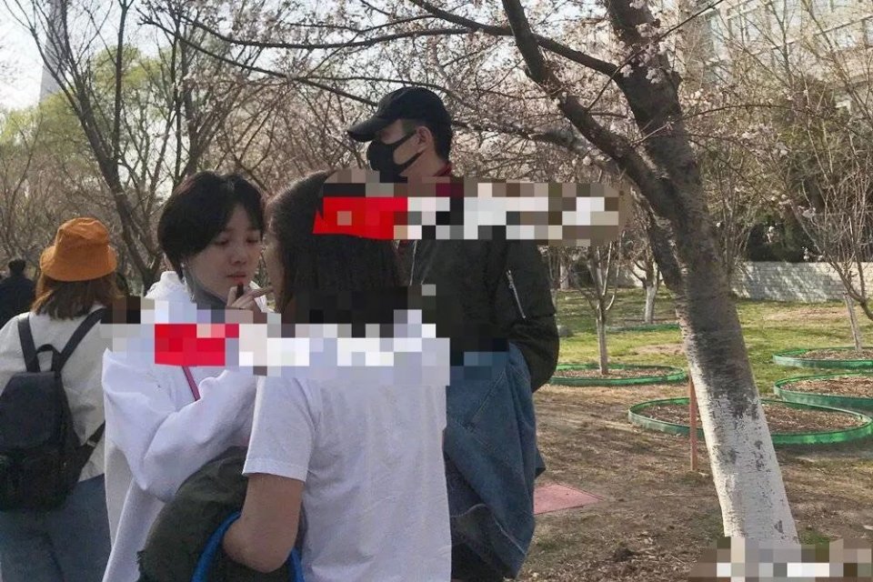 ������������ߵ��а����ѣ������11���Ž��