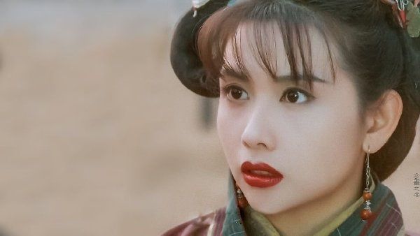 她是全香港男人的欲望,背负了第三者骂名,凭什么嫁给了宠妻富豪?