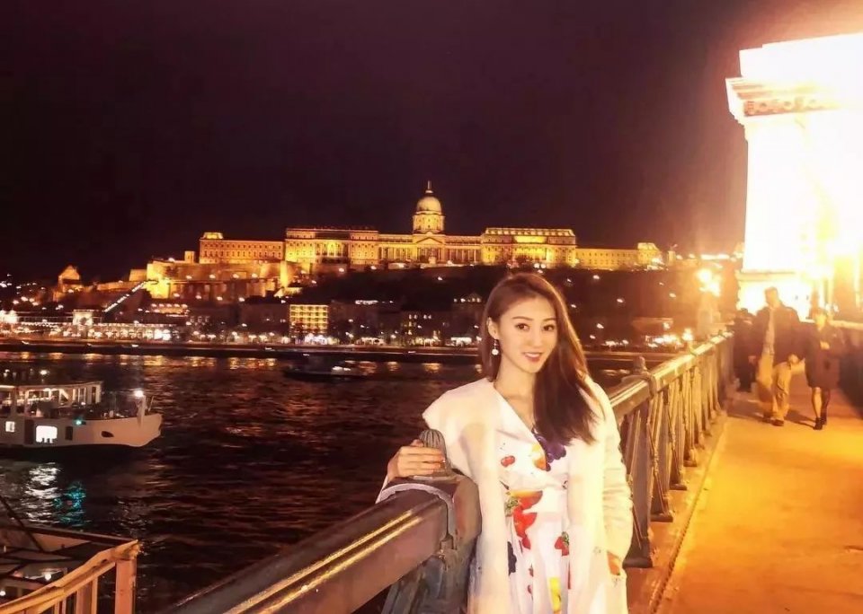 8个月离婚!怪他不要孩子?还是怪她出轨富豪?