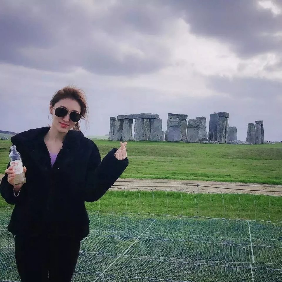 8个月离婚!怪他不要孩子?还是怪她出轨富豪?