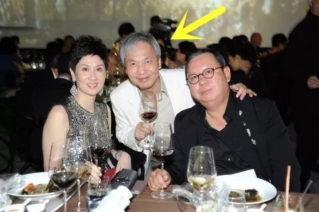 8个月离婚!怪他不要孩子?还是怪她出轨富豪?