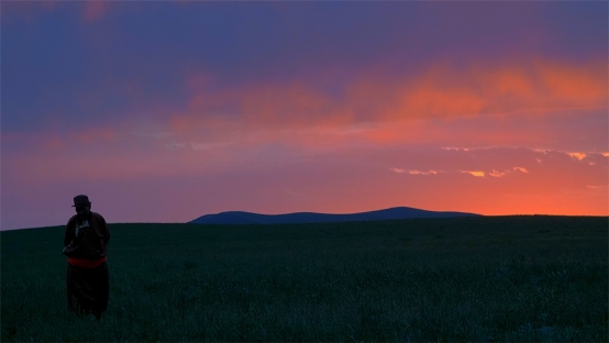 ��¼Ƭ�������������ڶ������ױ���Ȼ�ж����ˣ�ζ�ٲ��ִܵ�Զ��