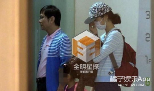 她的“绯闻男友”是亲爸?