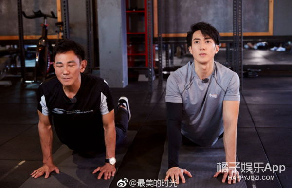 她的“绯闻男友”是亲爸?