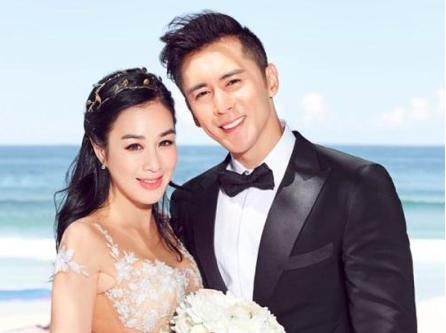 张伦硕晒49岁钟丽缇童年照,与大10岁婆婆同框更吸睛