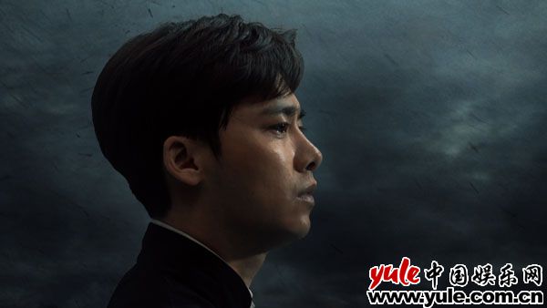 李易峰化身百年前的五四青年 李易峰出演微电影《青春与祖国同在》献礼五四运动100周年