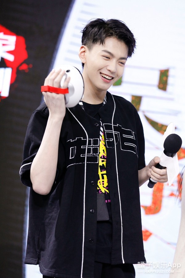 �����ս������մ��� �����𱬴󷢸���