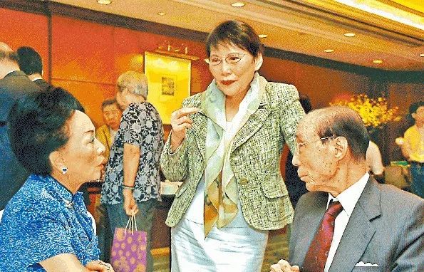 真正的老钱阔太过的是什么样的生活?