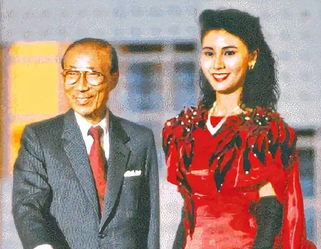 真正的老钱阔太过的是什么样的生活?