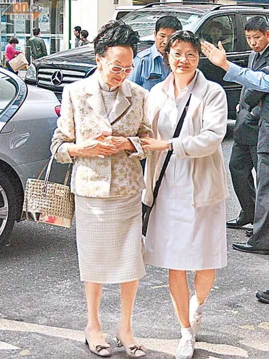 真正的老钱阔太过的是什么样的生活?