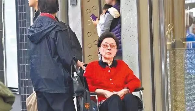 真正的老钱阔太过的是什么样的生活?