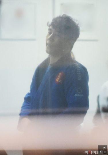 魔幻逆转!一己之力掀起娱乐圈腥风血雨,黄毒全占,他竟然全身而退了???