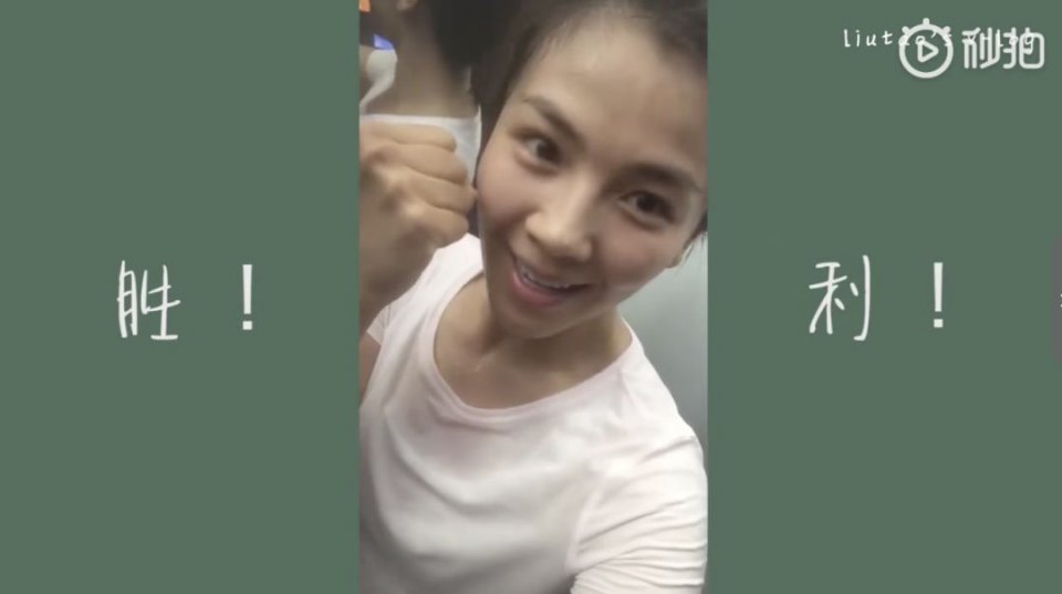 120斤的刘涛为减肥直播喝不明红色液体?而90斤的张雪迎脚踝比脖子粗...