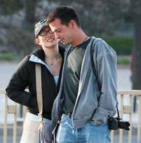 新老公曾两次劈腿,她能Hold住吗?